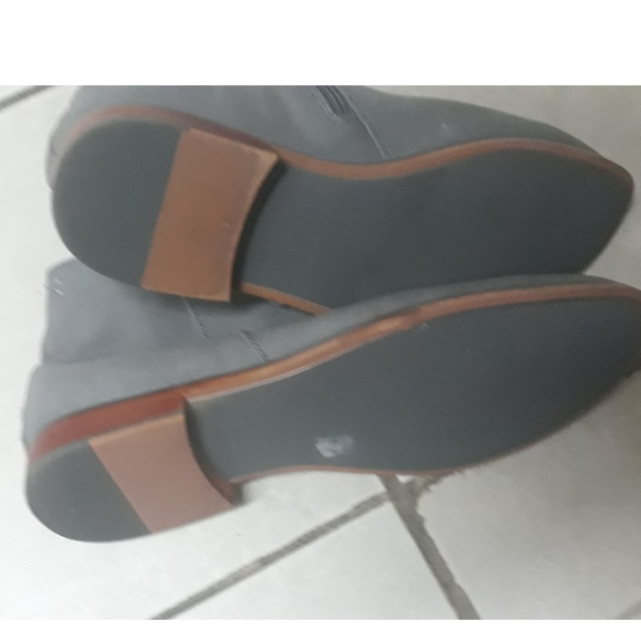 Gray Shoes - Picture 4 of 8